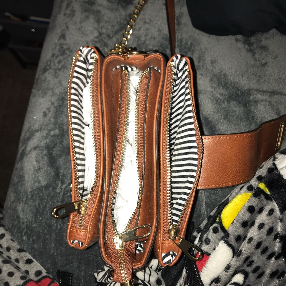 Small Purse - Picture 2 of 3